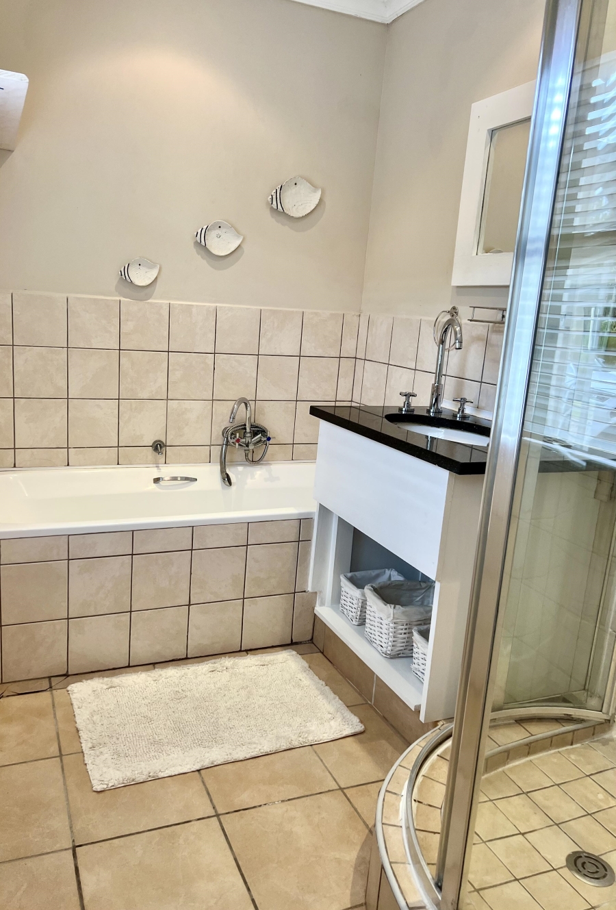 4 Bedroom Property for Sale in Hartenbos Landgoed Western Cape